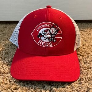 Cincinnati Reds Trucker Hat